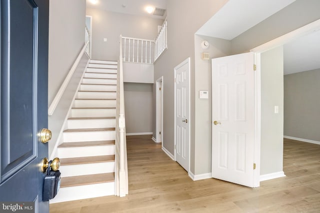 7 Somerset Ct, Annapolis, MD 21403 - foyer entrance featuring wood finished floors and stairway