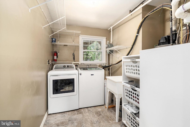 5 Wisteria Ln, Hamilton, NJ 08690 - laundry room with washer and dryer and baseboards