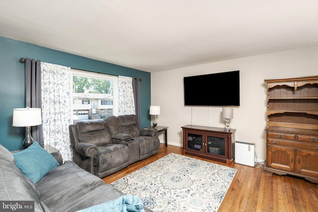 5 Wisteria Ln, Hamilton, NJ 08690 - living room with wood finished floors