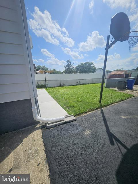 1608 Howard, Baltimore, MD 21221 - view of yard
