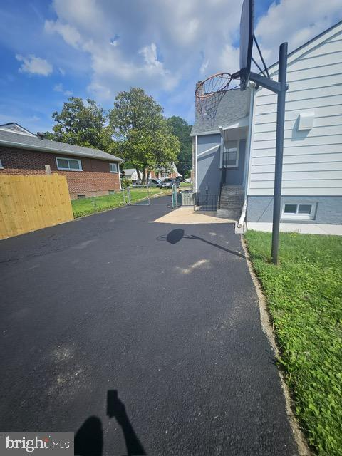 1608 Howard, Baltimore, MD 21221 - view of road