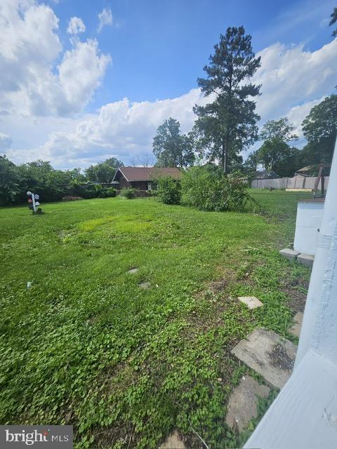 1608 Howard, Baltimore, MD 21221 - view of yard