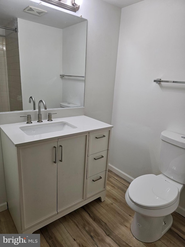 655 Absecon Blvd Unit 1002, Atlantic City, NJ 08401 - bathroom with wood finished floors and vanity
