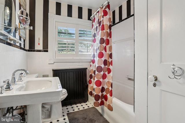 114 Walsh Rd, Lansdowne, PA 19050 - full bath with shower / bath combo with shower curtain and radiator