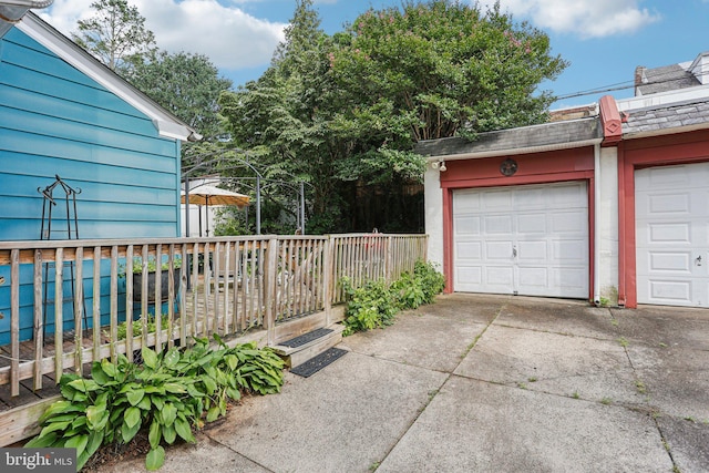114 Walsh Rd, Lansdowne, PA 19050 - garage with concrete driveway