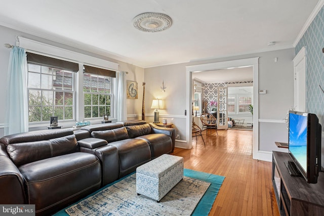 114 Walsh Rd, Lansdowne, PA 19050 - living area with crown molding and light wood-style floors