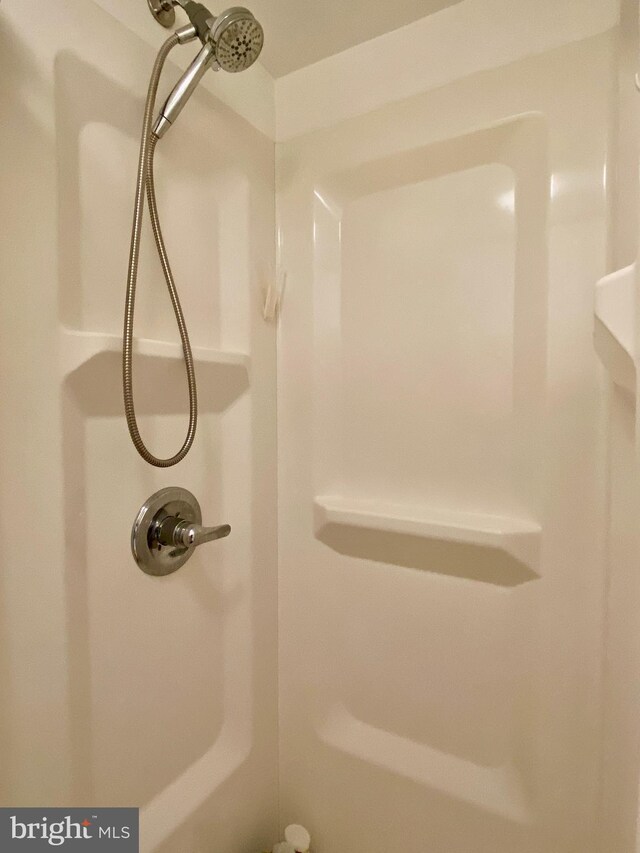 2634 Yorkway, Baltimore, MD 21222 - bathroom view of a shower
