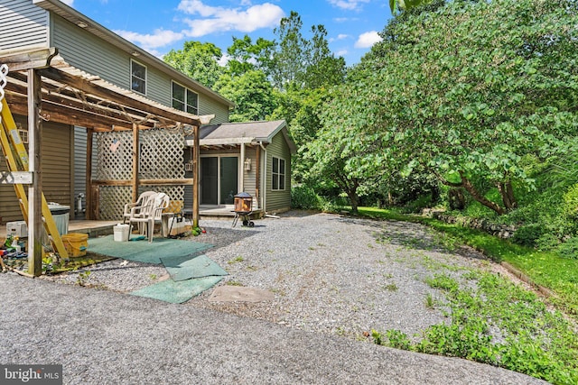 421 Old Stage Rd, Lewisberry, PA 17339 - back of property with a patio area