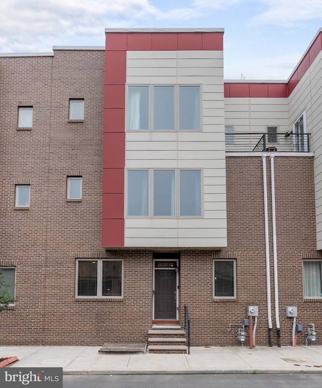 1837 N Palethorp St, Philadelphia, PA 19122 - view of building exterior with entry steps