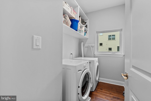 1837 N Palethorp St, Philadelphia, PA 19122 - laundry area with independent washer and dryer and dark wood-type flooring