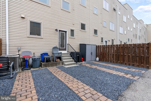 1837 N Palethorp St, Philadelphia, PA 19122 - back of house featuring entry steps