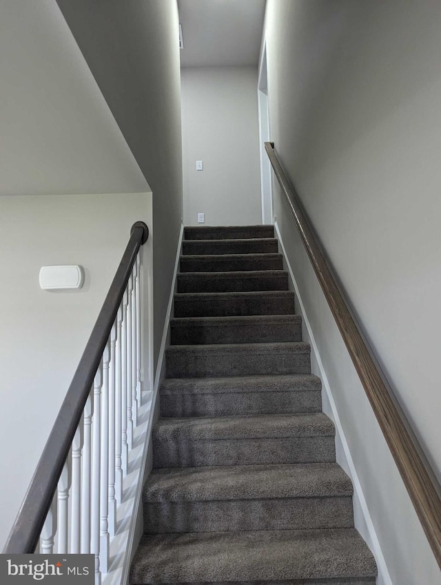 105 Fairfax Ln Unit 84, Dover, DE 19901 - view of stairway