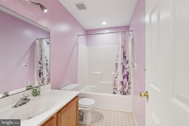 2640 E Colonial Dr, Upper Chichester, PA 19061 - full bath featuring vanity, shower / tub combo with curtain, and tile patterned floors