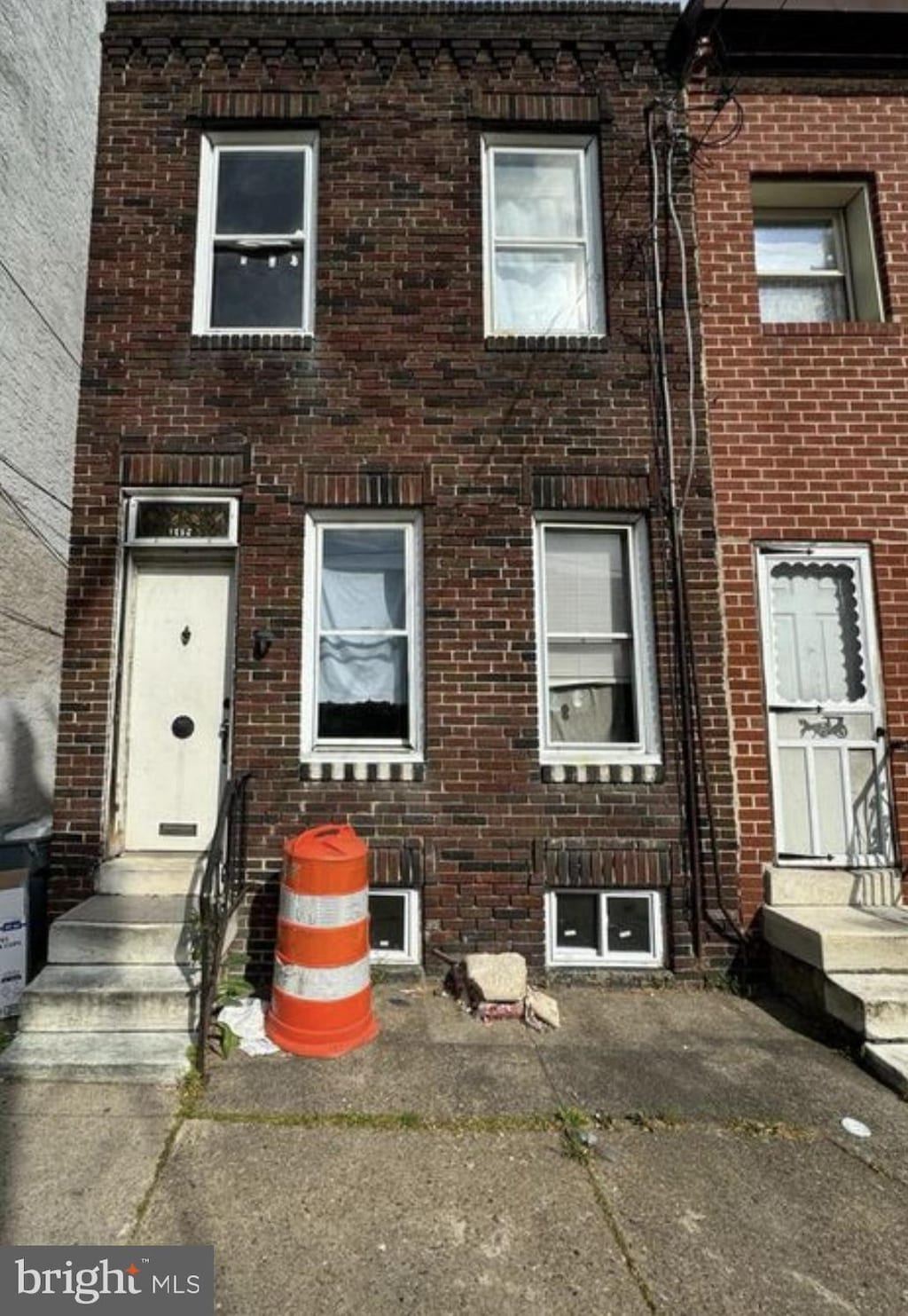 1305 S Grove St, Philadelphia, PA 19146 - view of front facade featuring brick siding