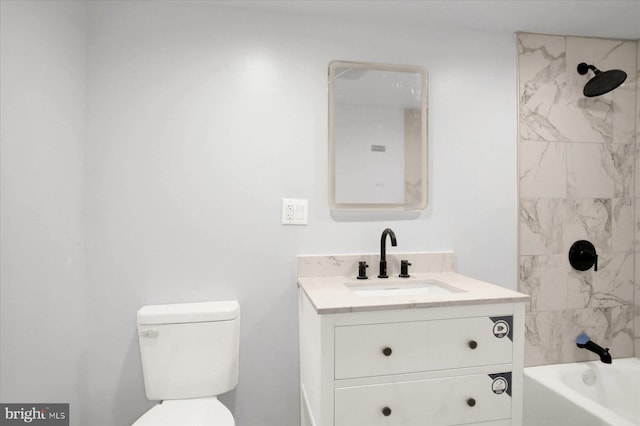 829-831 W Pine St, Coal Township, PA 17866 - full bath with vanity and shower / washtub combination
