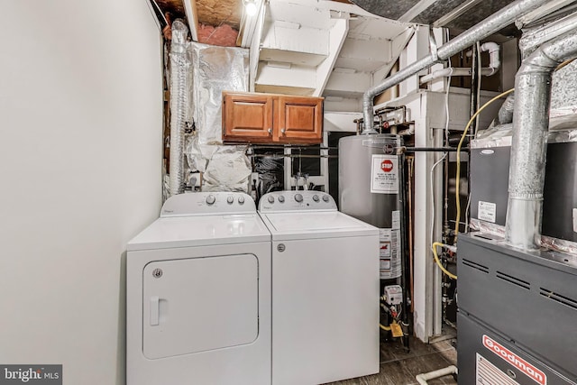 9009 Marie Ct, Lorton, VA 22079 - laundry room featuring independent washer and dryer and gas water heater