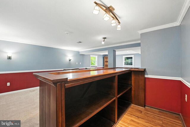 7491 Slagle Ln, Manassas, VA 20111 - bar area with ornamental molding and baseboards