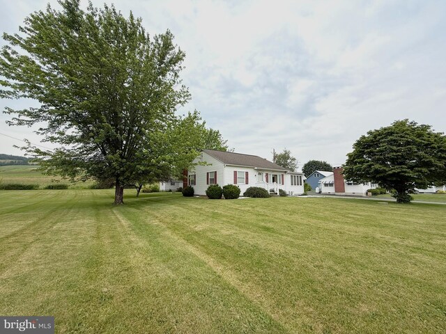 619 Penn Dr, Tamaqua, PA 18252 - view of front of house with a front yard