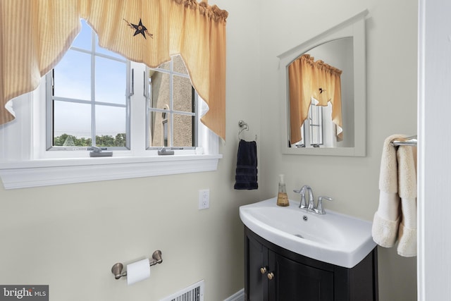 336 Lincoln Rd, Pilesgrove, NJ 08098 - bathroom featuring vanity