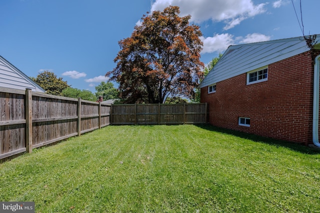 1305 Heather Hill Rd, Baltimore, MD 21239 - view of fenced backyard