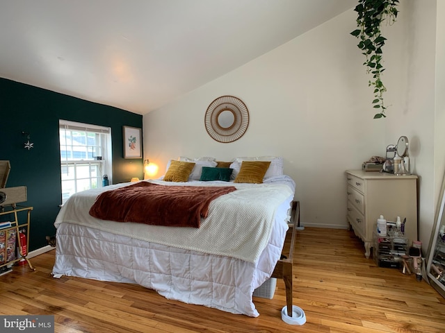316-322 W Wildey St, Philadelphia, PA 19123 - bedroom with lofted ceiling and wood finished floors