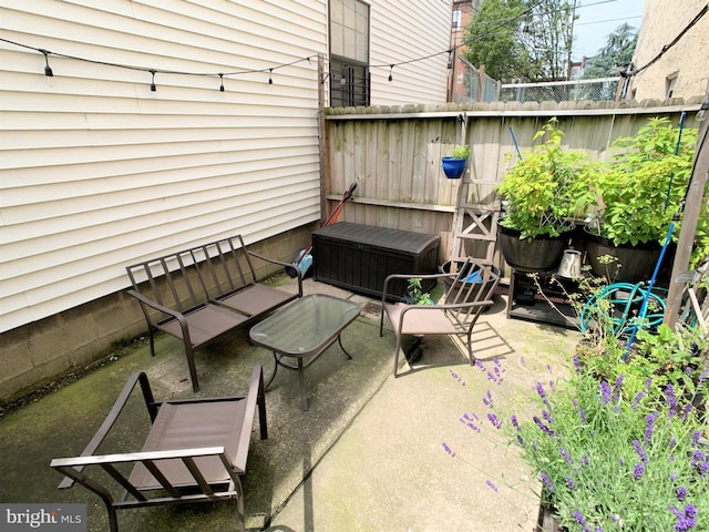 316-322 W Wildey St, Philadelphia, PA 19123 - view of patio / terrace