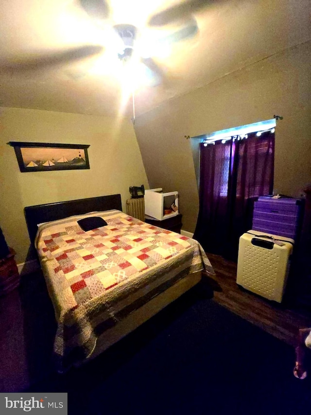 458 W Oley St, Reading, PA 19601 - bedroom with ceiling fan
