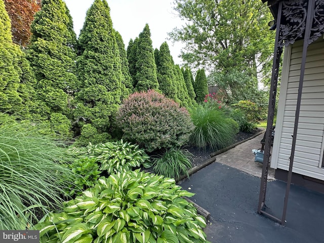 607 Cembra Ct, Feasterville Trevose, PA 19053 - view of patio / terrace