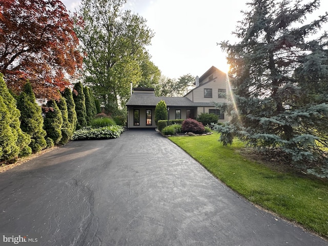 607 Cembra Ct, Feasterville Trevose, PA 19053 - view of front of property featuring a front lawn