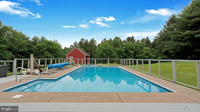132 Sycamore Dr, Palmerton, PA 18071 - view of pool with a yard