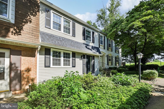 9046 Queen Maria Ct, Columbia, MD 21045 - multi unit property with roof with shingles