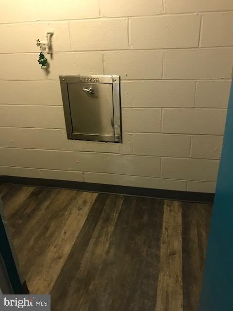 401 Cooper Landing Rd Unit 207Playa, Del Sol, Cherry Hill, NJ 08002 - detailed view of wood finished floors