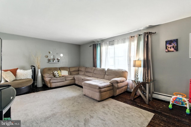 312 Wellington, Reading, PA 19609 - living area with wood finished floors