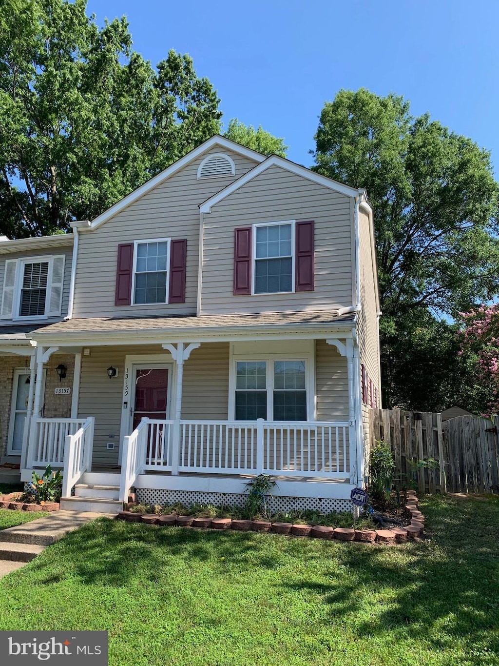 13159 Quann Ln, Woodbridge, VA 22193 - view of front of property featuring a porch