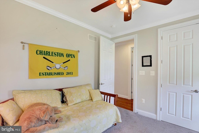 134 Woodhaven Dr, Gettysburg, PA 17325 - bedroom featuring crown molding, carpet floors, and ceiling fan