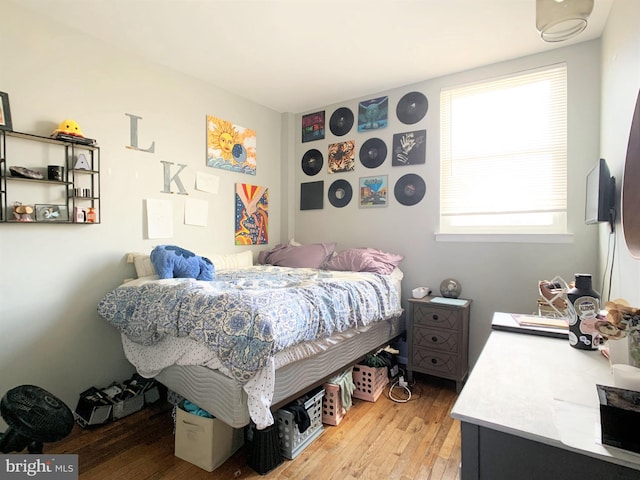 304 W Wildey St, Philadelphia, PA 19123 - bedroom with light wood-style floors