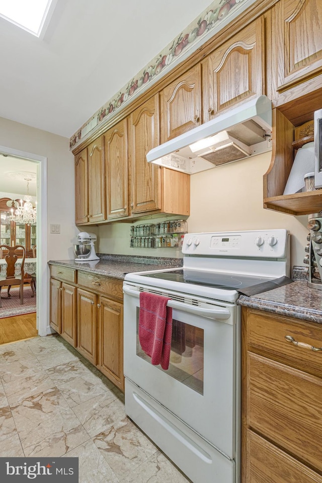 1202 Forestville Dr, Great Falls, VA 22066 - kitchen with white electric range oven, under cabinet range hood, a chandelier, dark countertops, and brown cabinets