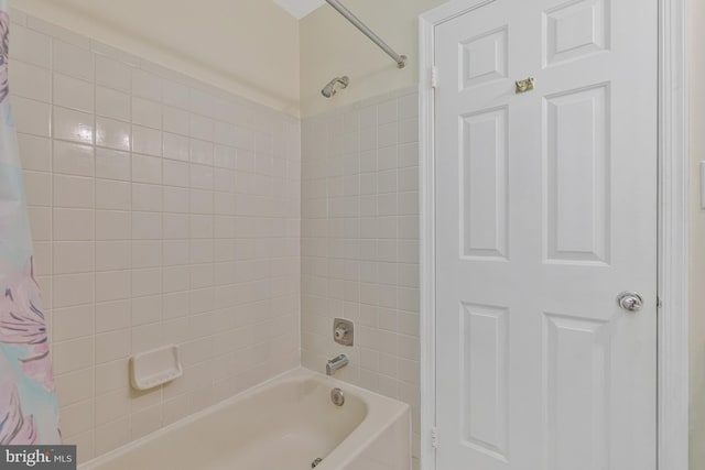 1202 Forestville Dr, Great Falls, VA 22066 - bathroom featuring shower / bathtub combination with curtain