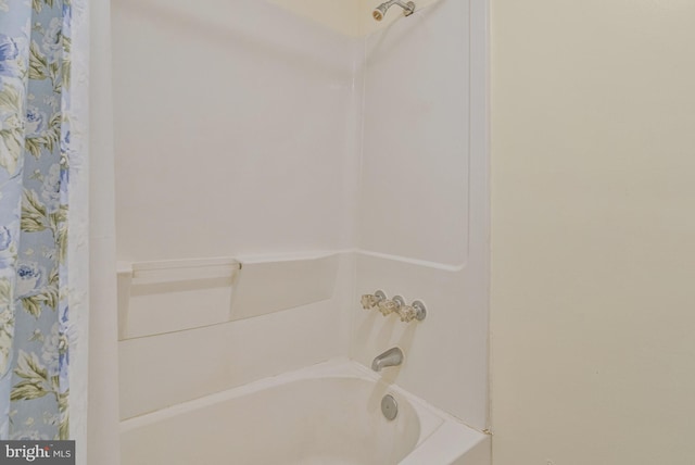1202 Forestville Dr, Great Falls, VA 22066 - full bathroom featuring shower / bath combo