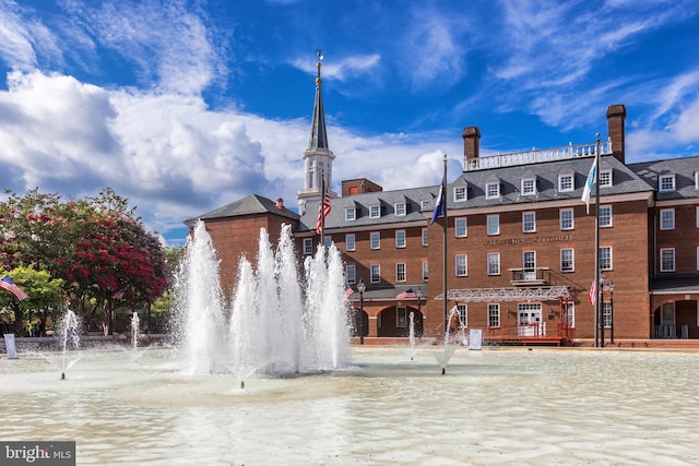 717 S Royal St, Alexandria, VA 22314 - surrounding community