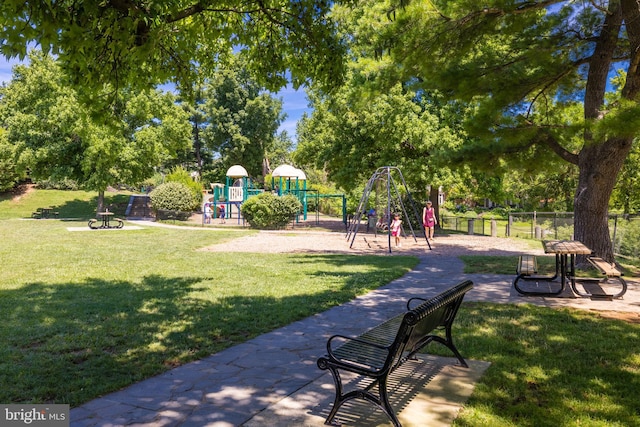 717 S Royal St, Alexandria, VA 22314 - surrounding community