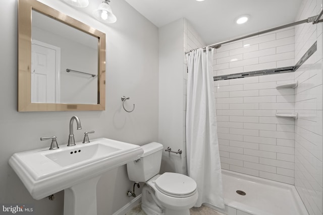 6558 Lochleigh Ct, Alexandria, VA 22315 - bathroom with a shower stall and recessed lighting