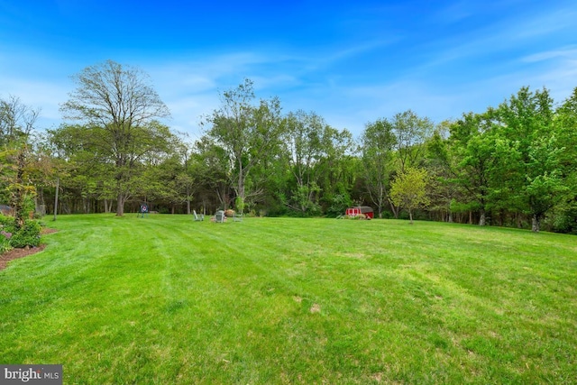 14309 Cervantes Ave, Darnestown, MD 20874 - view of green lawn