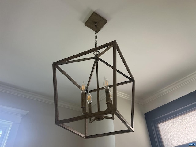 1108 E Jefferson St, Charlottesville, VA 22901 - detailed view of crown molding