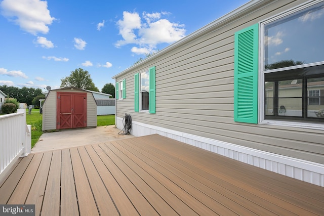 15 Bristol Way Unit 36841, Lewes, DE 19958 - deck featuring a storage unit