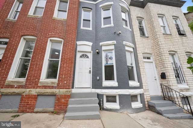 1815 N Warwick Ave, Baltimore, MD 21216 - multi unit property with brick siding and entry steps