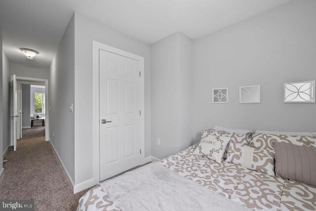 1815 N Warwick Ave, Baltimore, MD 21216 - bedroom with carpet flooring and baseboards