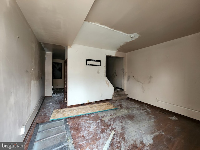 2221 Cedley St, Baltimore, MD 21230 - unfurnished room with baseboards