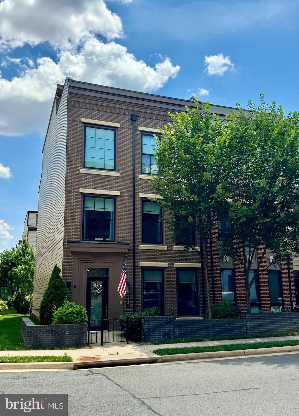 44667 Provincetown Dr, Ashburn, VA 20147 - view of building exterior