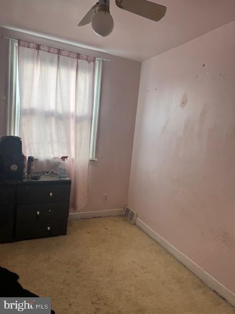 1814 S Newkirk St, Philadelphia, PA 19145 - bedroom featuring light carpet and a ceiling fan